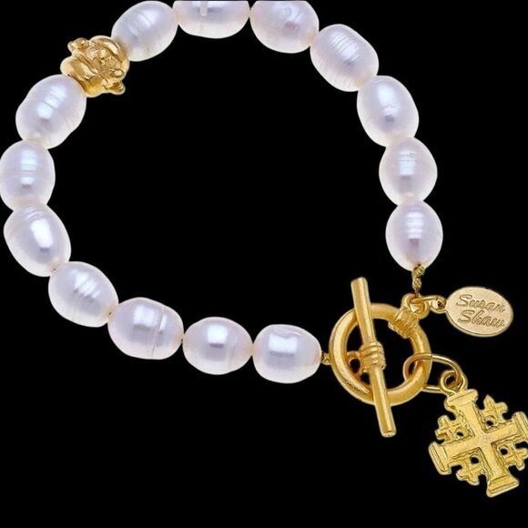 Susan Shaw Jerusalem cross pearl bracelet - Picture 3 of 3